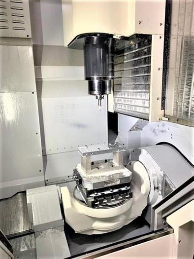 Used 2018 MAKINO DA300 ULTRA PRECISION 5 AXIS CNC VERTICAL MACHINING CENTER