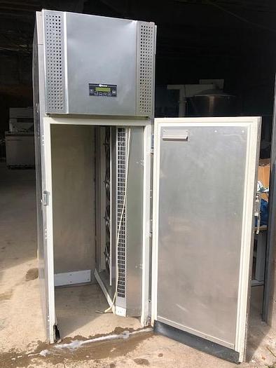 Used Gram køler - køleskab til stikvogne