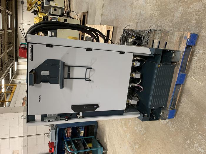 Used KUKA KR 100-2 PA 4 AXIS PALETTIZING ROBOT W/KRC 2 ed05 CONTROLLER