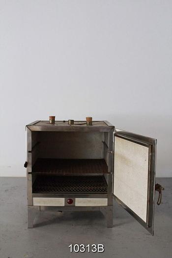 Used Arthur H. Thomas  Oven, 12" X 12", 100 Ac Volt, 6 Amp, 660 Watts #10313