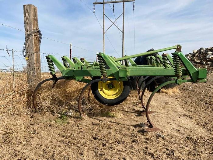 Used 13' John Deere Chisel Plow for Sale in Idaho Southern