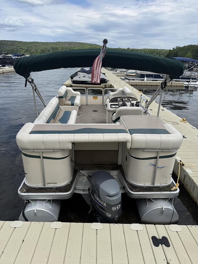 Used 2004 Godfrey Sweetwater Challenger 200ES
