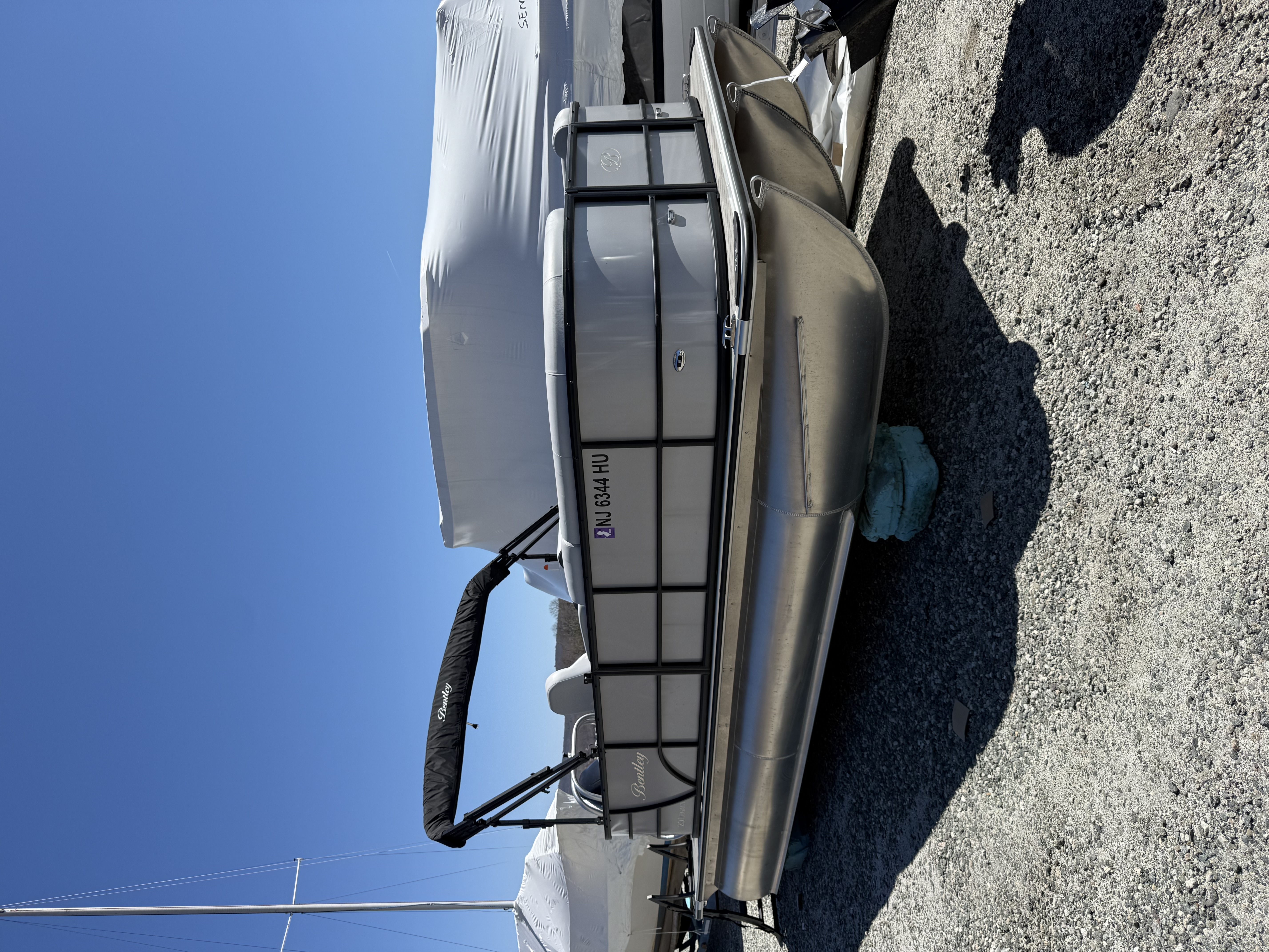 Used 2024 Bentley Pontoons 203 Legacy Cruise XL