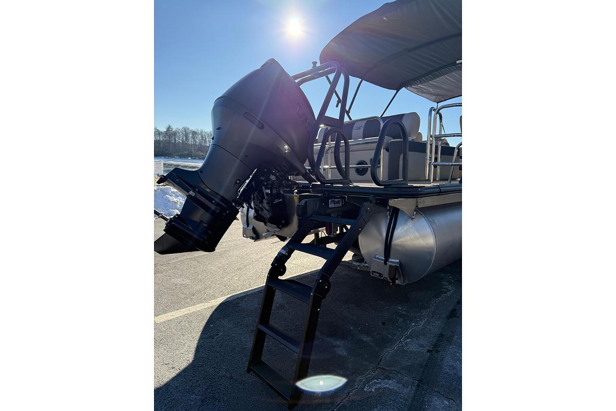 2026 Bentley Pontoons Elite 223 Swingback Bench