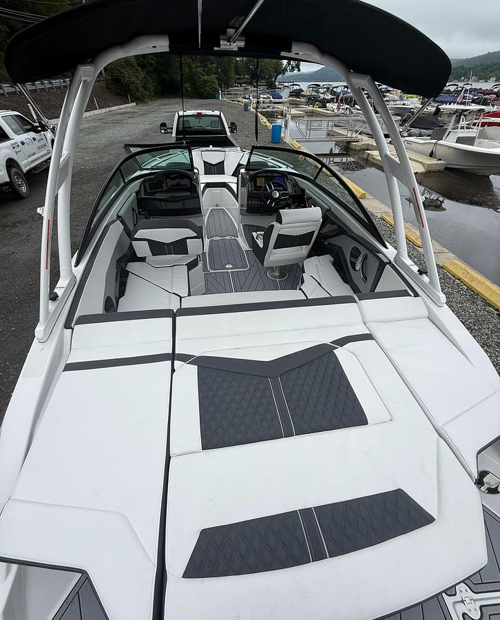 2025 Monterey 238SS Super Sport