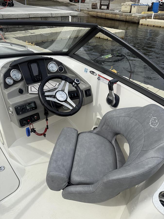 Used 2020 Stingray 201DS