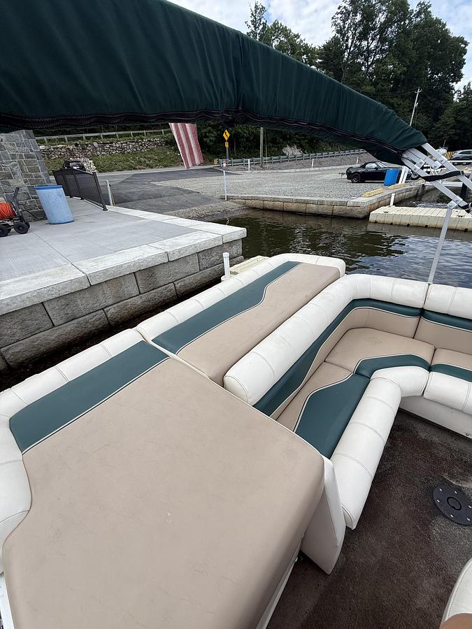Used 2004 Godfrey Sweetwater Challenger 200ES