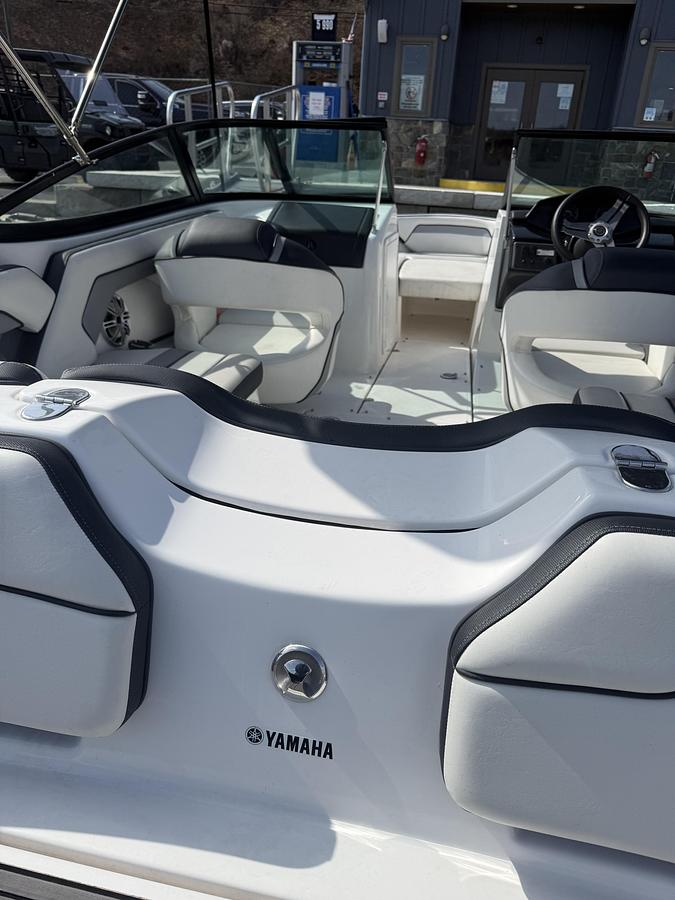 Used 2017 Yamaha AR195