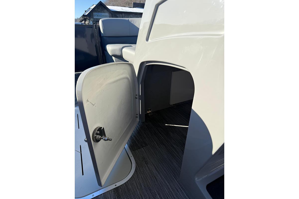 2026 Bentley Pontoons Legacy 243 Navigator