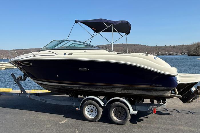Used 2006 Sea Ray 225 Weekender