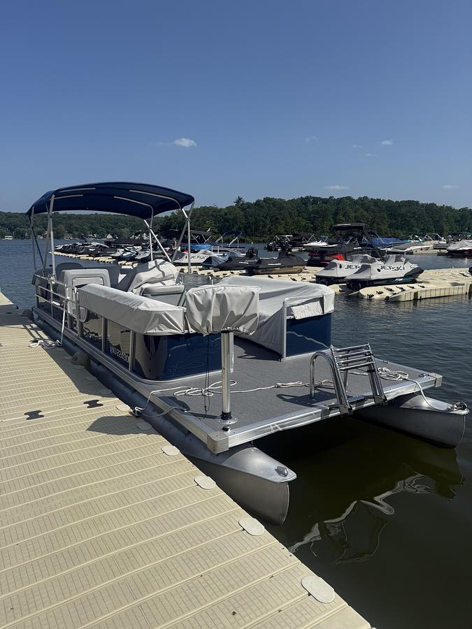Used 1980 Harris Floay Boat