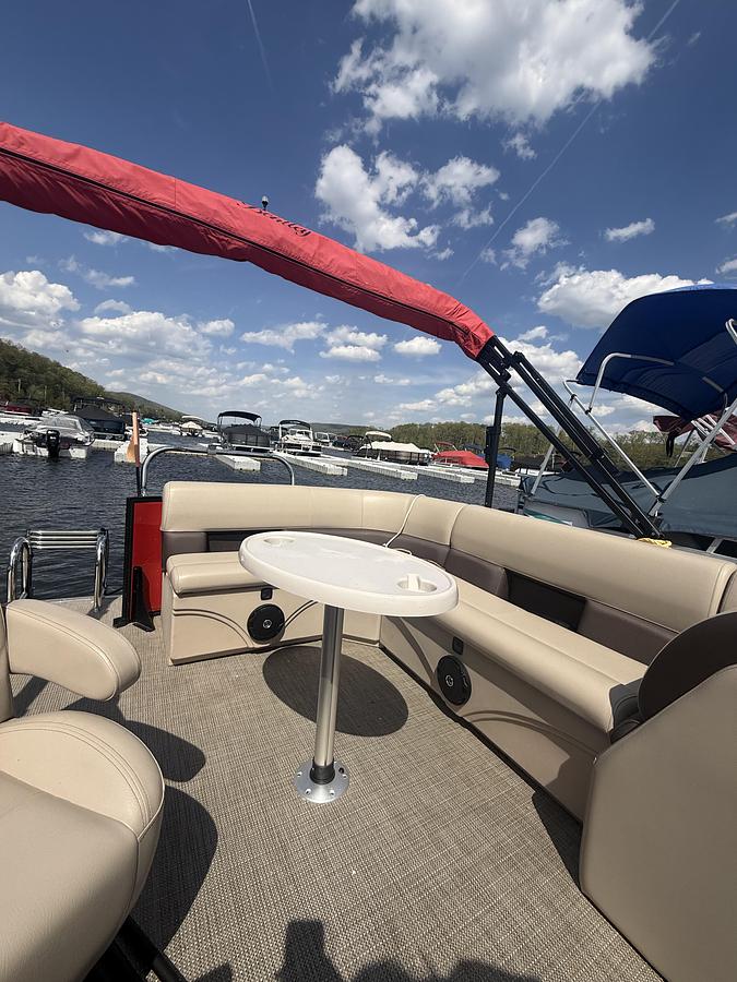 Used Bentley Pontoons 20 LE