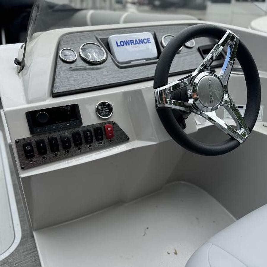 2024 Crest Classic DLX 220