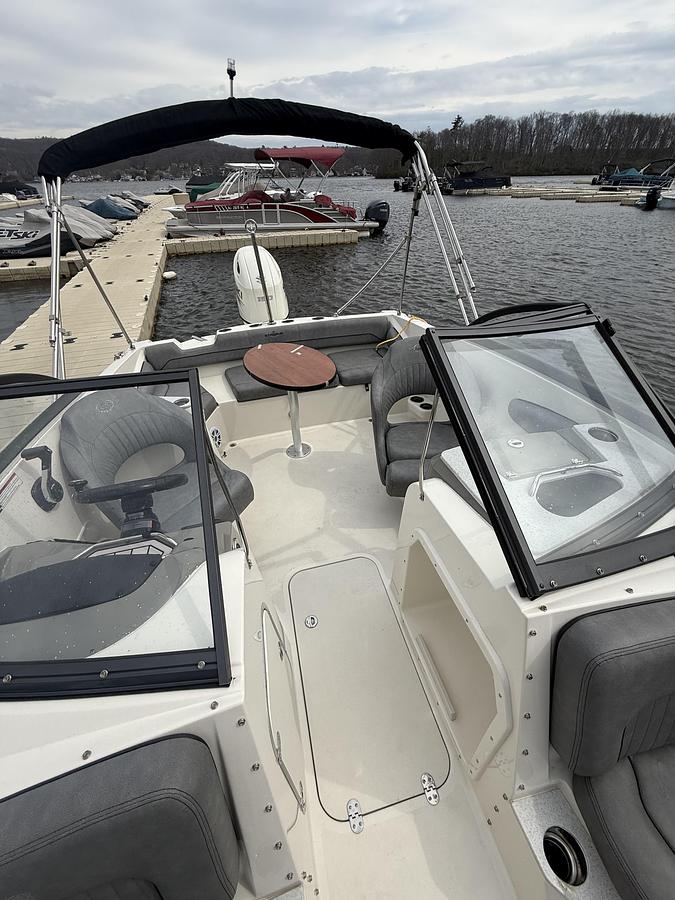 Used 2020 Stingray 201DS