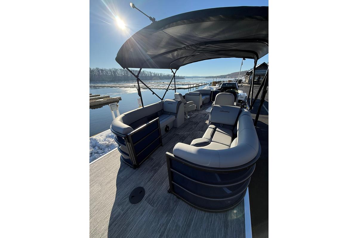 2026 Bentley Pontoons Legacy 243 Navigator