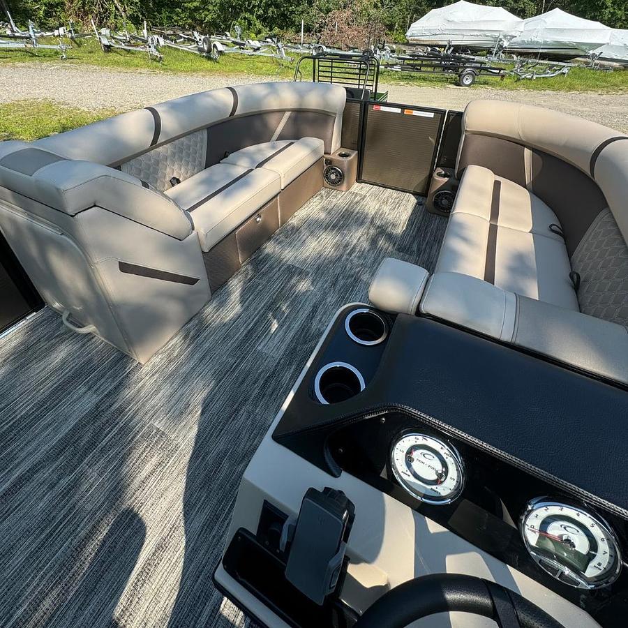 2025 Crest Classics 220 SLRC