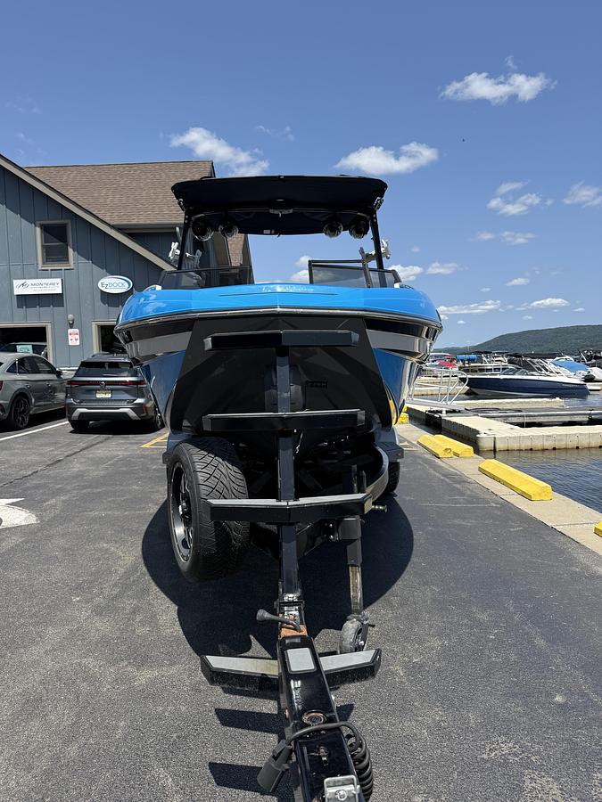 Used 2019 Tige ZX5