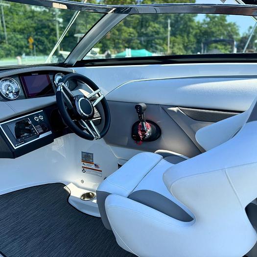 Used 2021 Four Winns HD8 270SD