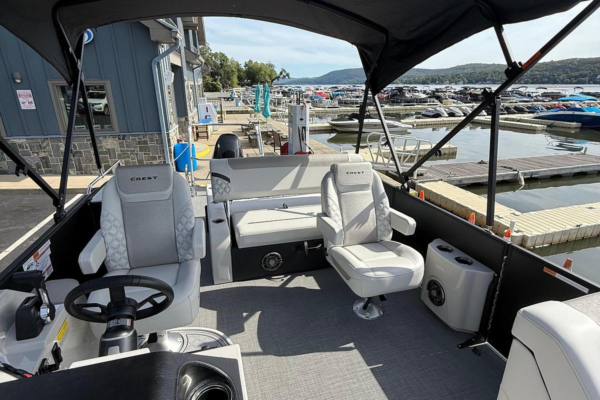 2026 Crest Conquest 230 SLSC