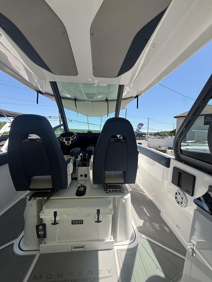 2026 Monterey Elite 25 OB Bowrider