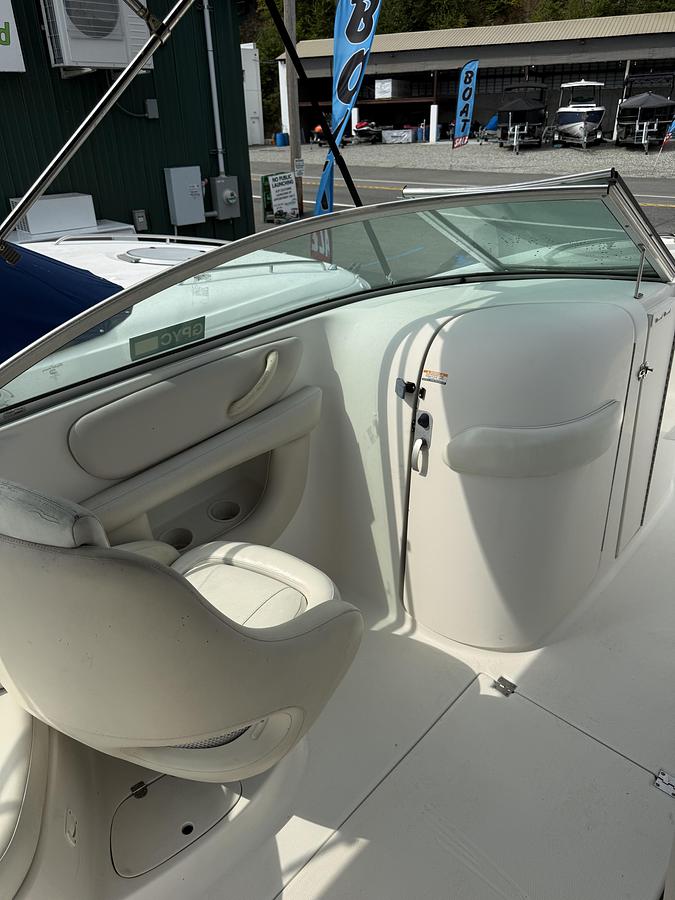 Used 2002 Chaparral 243 Sunesta
