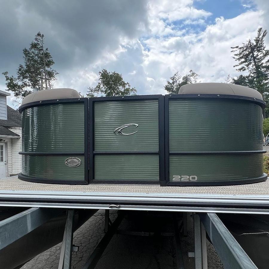 2025 Crest Classic 220 SLC