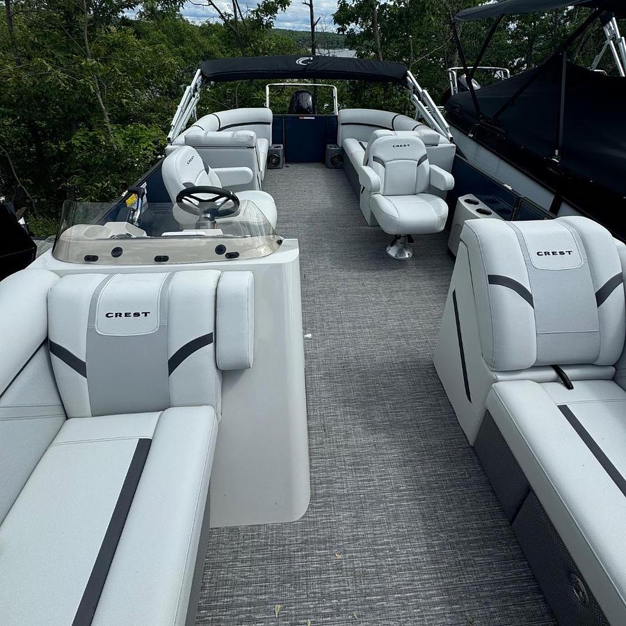 New 2024 Crest Classic LX 220