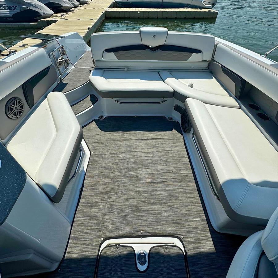 Used 2021 Four Winns HD8 270SD