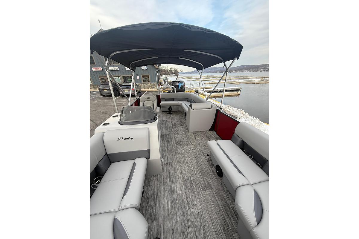 2026 Bentley Pontoons Legacy 200 Cruise XL
