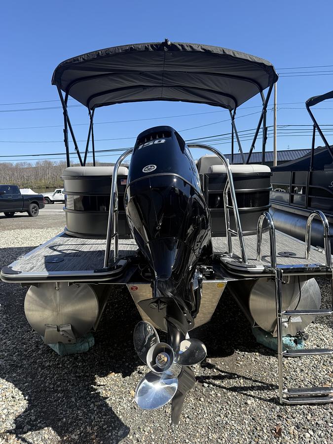 Used 2026 Bentley Pontoons Bolt 223