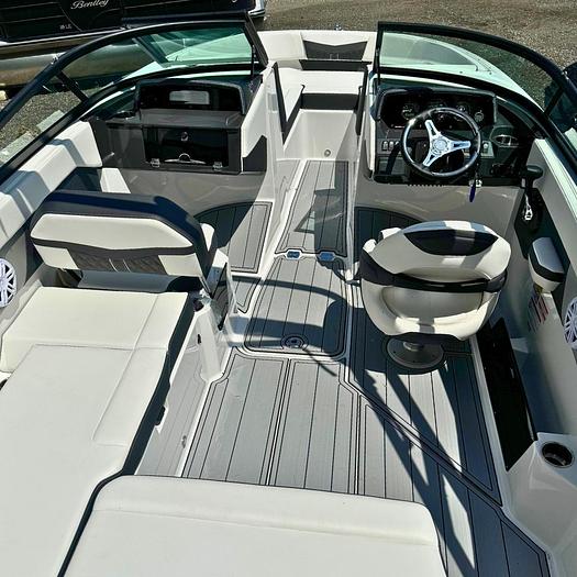 2025 Monterey M-205