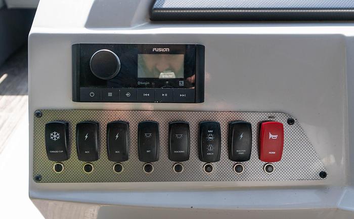 2023 Crest Classic DLX 220