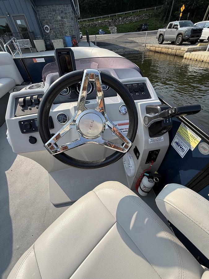 Used 2019 Bentley Pontoons I 220