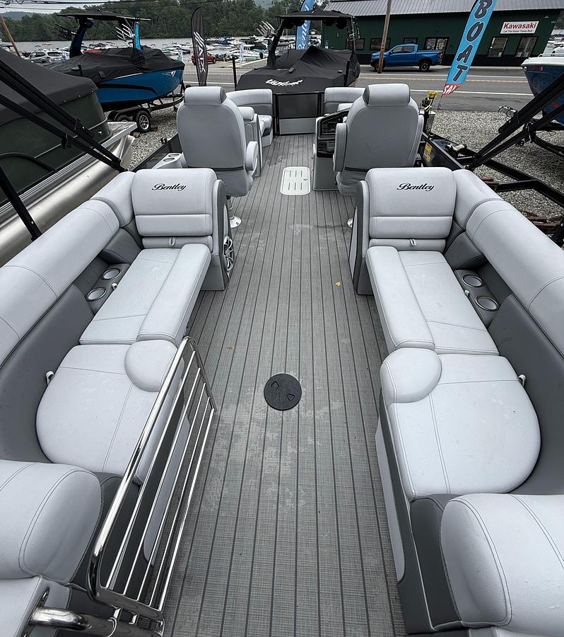 2024 Bentley Pontoons 223 ELITE ADMIRAL