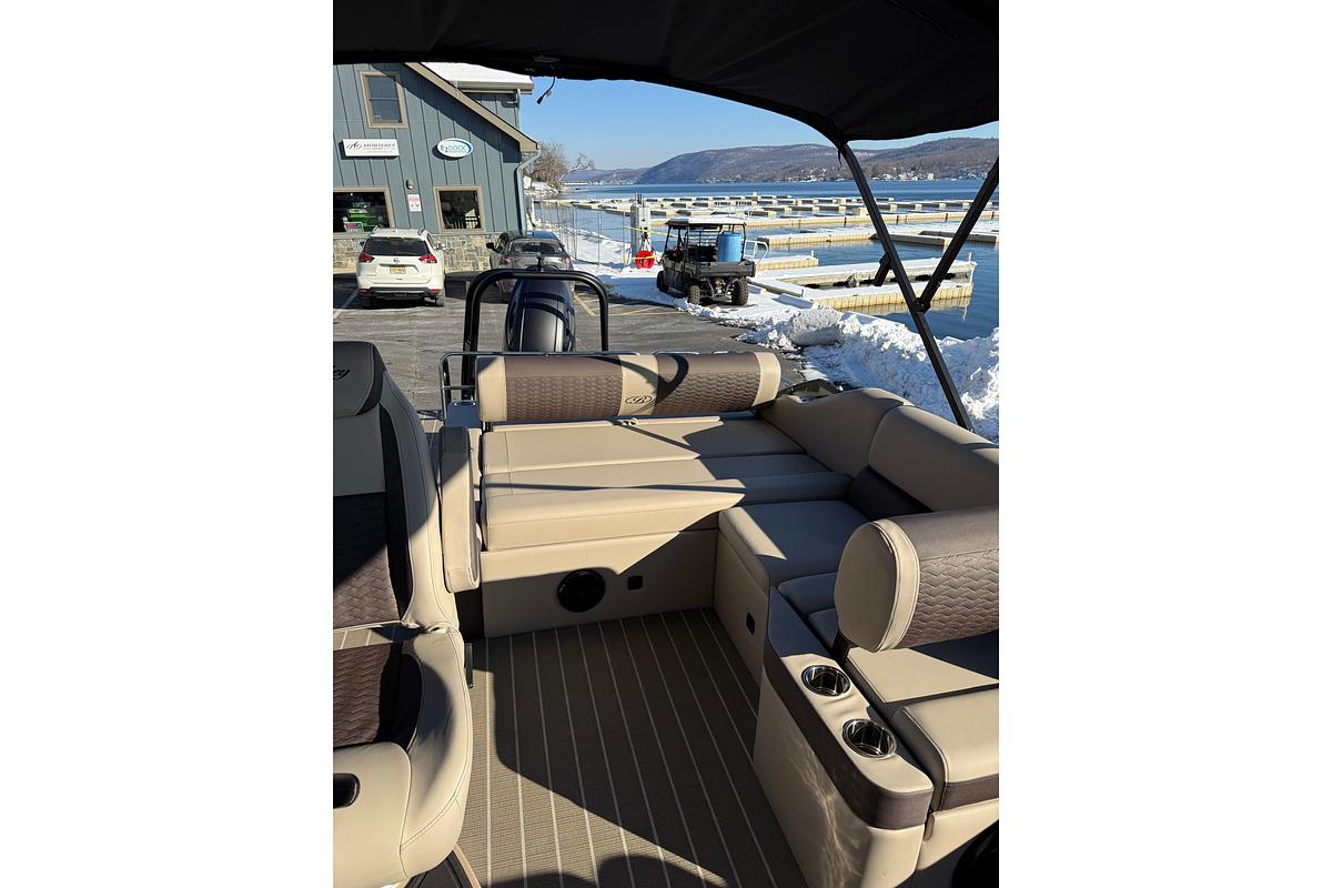 2026 Bentley Pontoons Elite 223 Swingback Bench