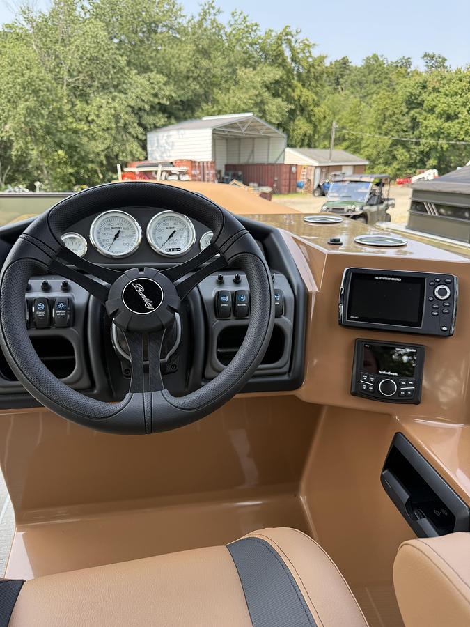 2027 Bentley Pontoons Legacy 223 Quad Swingback