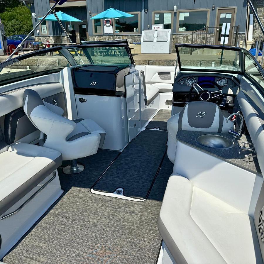 Used 2021 Four Winns HD8 270SD