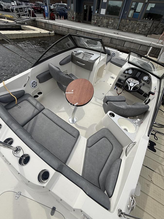Used 2020 Stingray 201DS