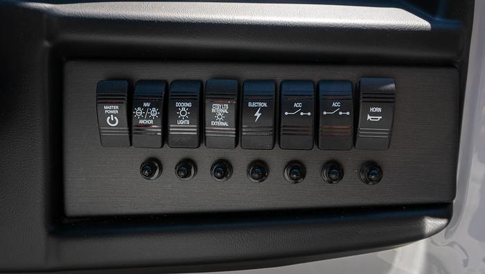 2024 Bentley Pontoons 240 Navigator