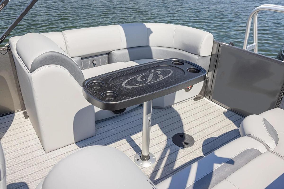 Used 2026 Bentley Pontoons Legacy 223 Navigator