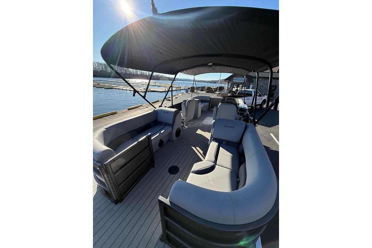 2026 Bentley Pontoons Legacy 223 Navigator