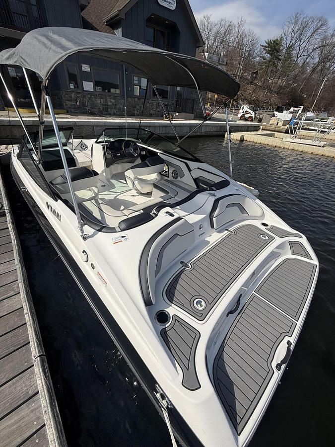 Used 2017 Yamaha AR195