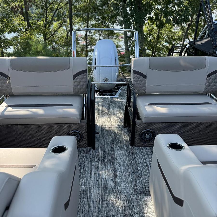 2025 Crest Classics 220 SLRC