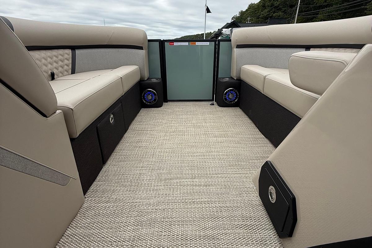 2026 Crest Conquest 230 SLSC