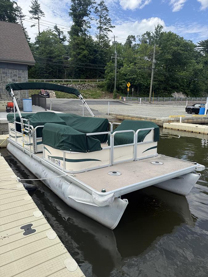 Used 2004 Godfrey Sweetwater Challenger 200ES