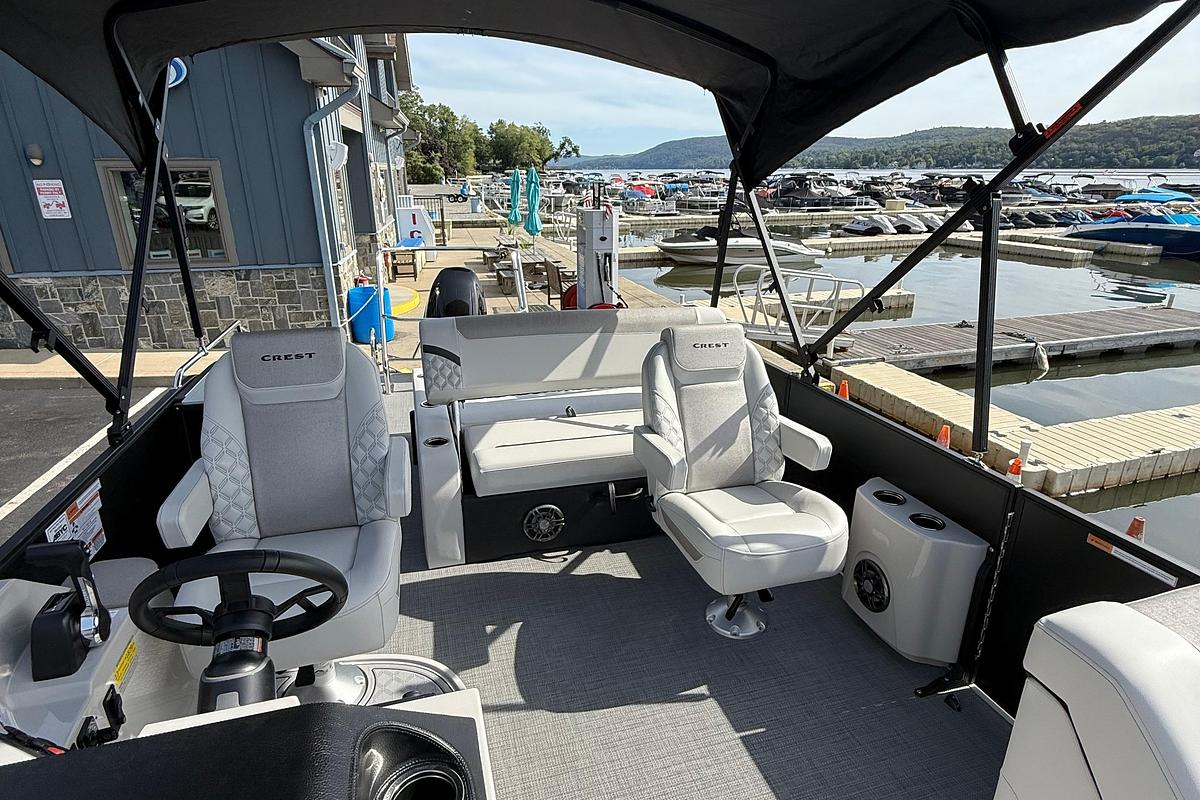 2026 Crest Conquest 230 SLSC