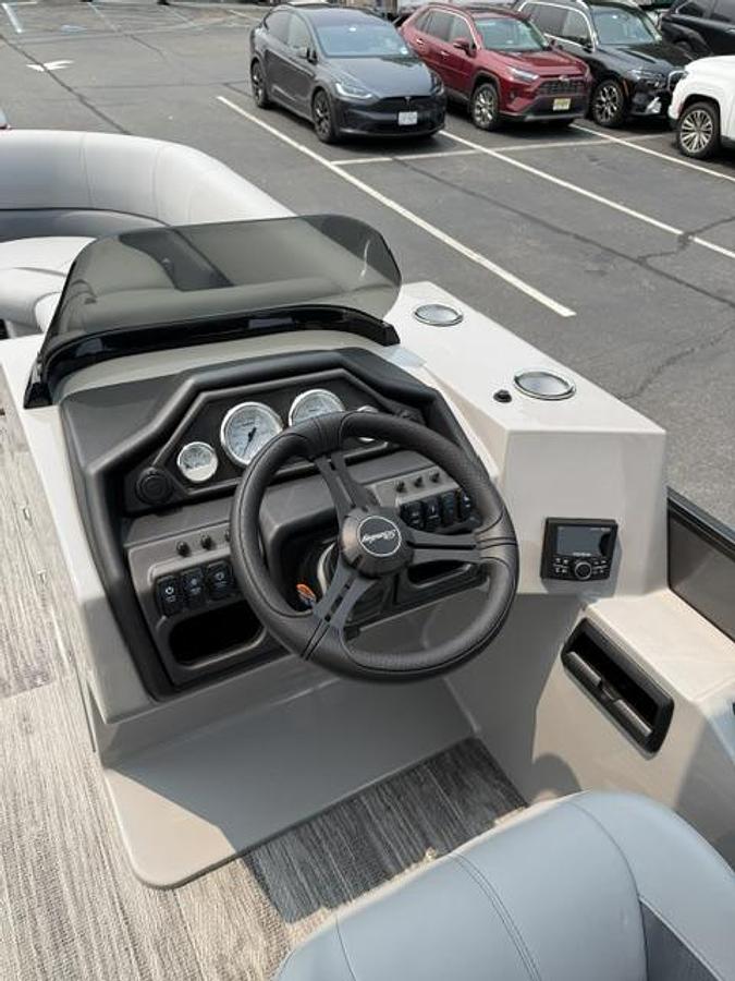 2027 Bentley Pontoons 243 Quad Swingback