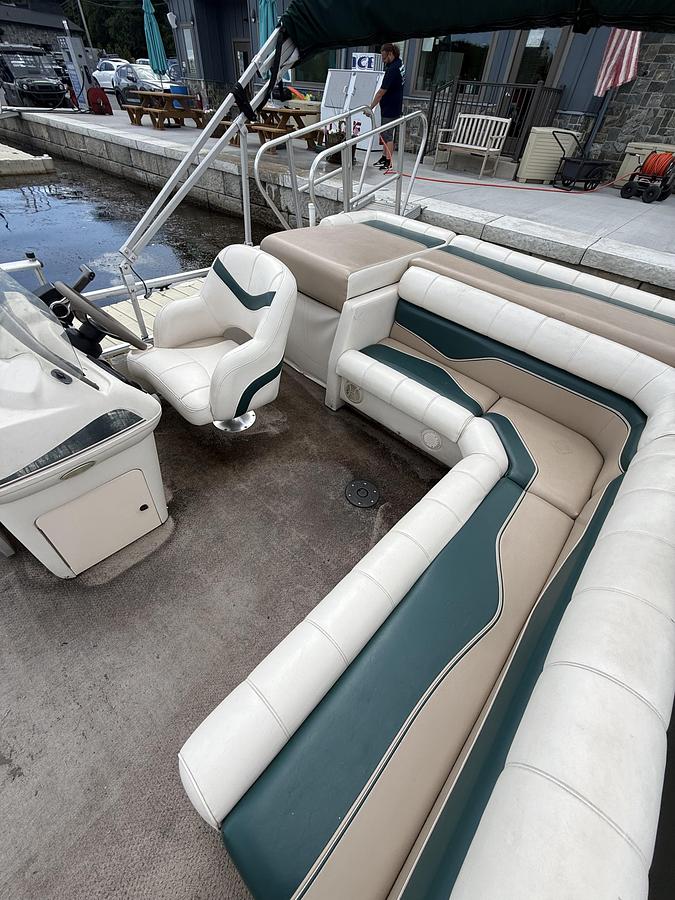 Used 2004 Godfrey Sweetwater Challenger 200ES