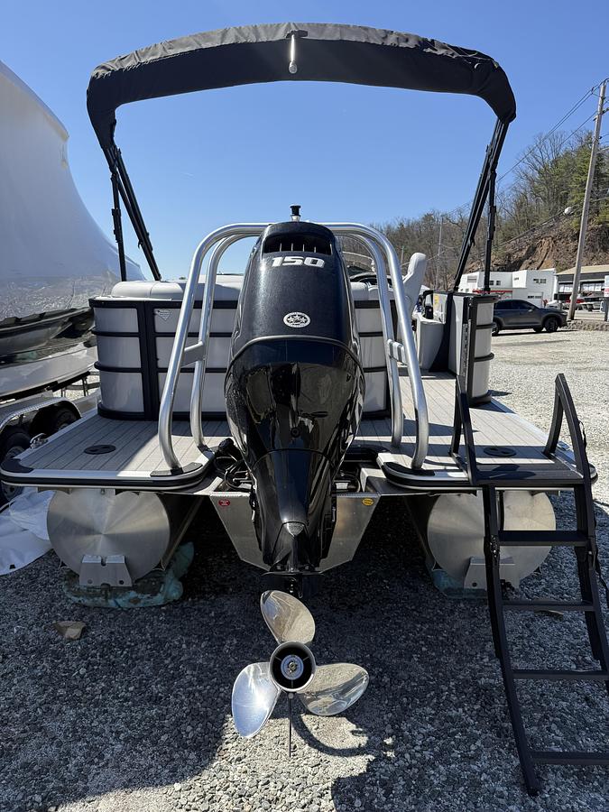 Used 2024 Bentley Pontoons 203 Legacy Cruise XL