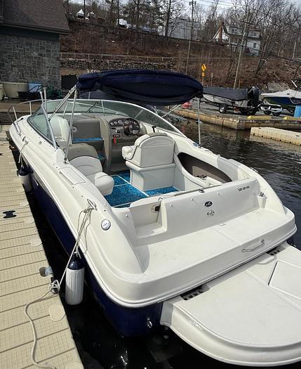 Used 2006 Sea Ray 225 Weekender
